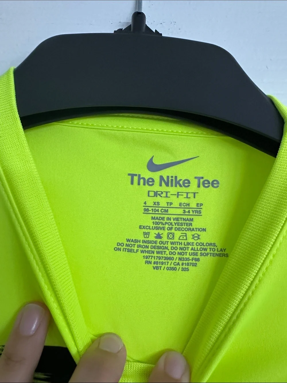 Nike Kids Neon Yellow & Orange 'The Quickness' Long-Sleeve Swim Rashguard